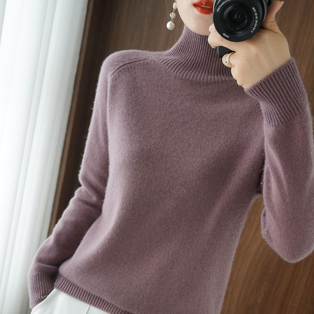Women’s Roll-Neck Sweater | Relaxed Fit with Classic Design