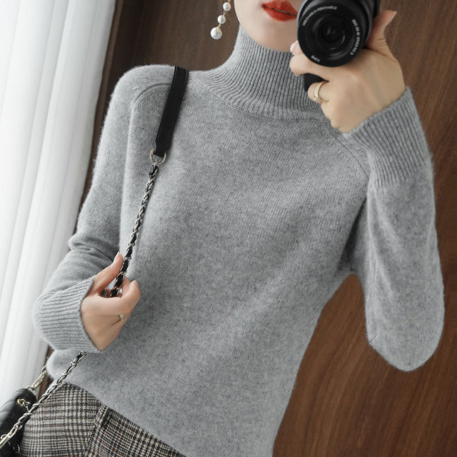 Women’s Roll-Neck Sweater | Relaxed Fit with Classic Design
