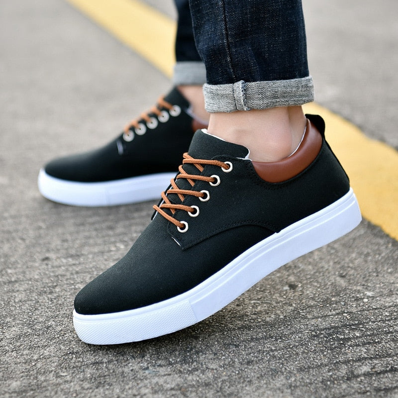 Men’s Casual Trainers | Low-Top Sneakers for Everyday Wear