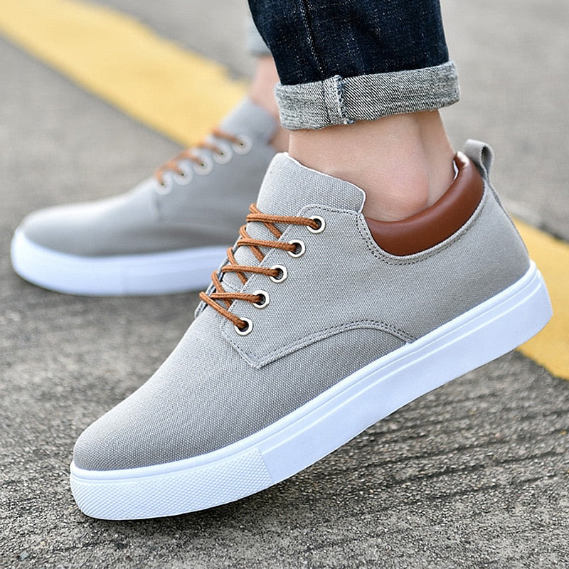 Men’s Casual Trainers | Low-Top Sneakers for Everyday Wear