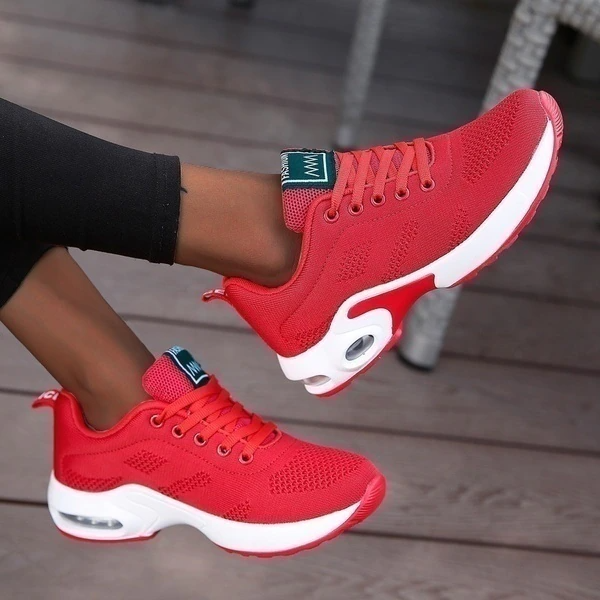 Women’s Sneakers | Sporty Everyday Comfort with a Modern, Timeless Look